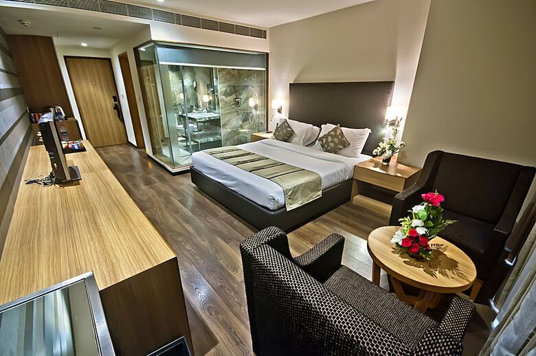 Hotel The Grand Bhagwati