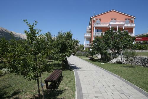 Hostal Pension Antonia