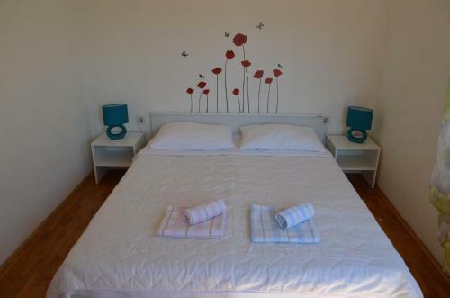 Apartments Sersic Baska