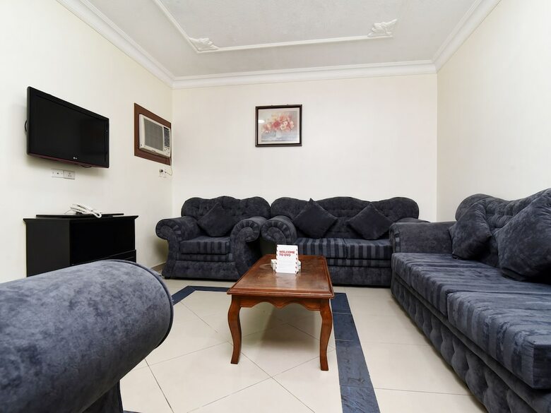 Oyo 367 Season Hotel