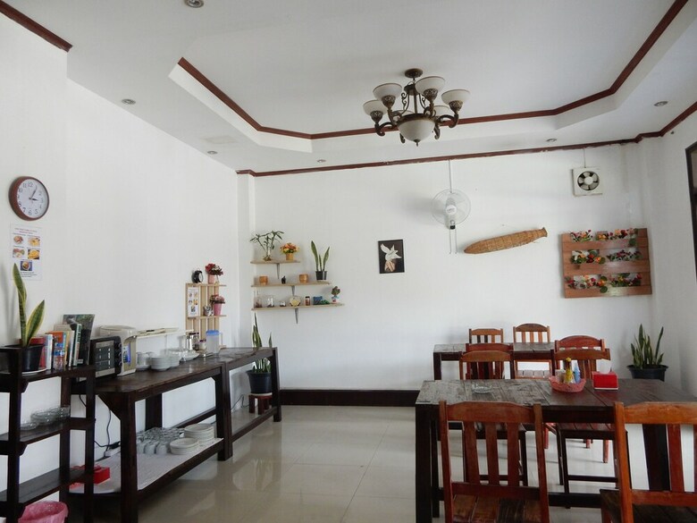 Vang Vieng Camellia Hotel
