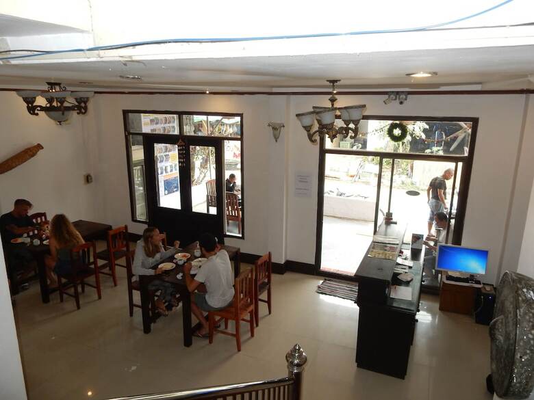 Vang Vieng Camellia Hotel