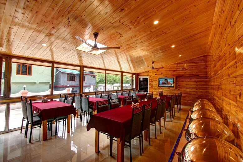 Bed & Breakfast Hotel Monarch Residency Manali