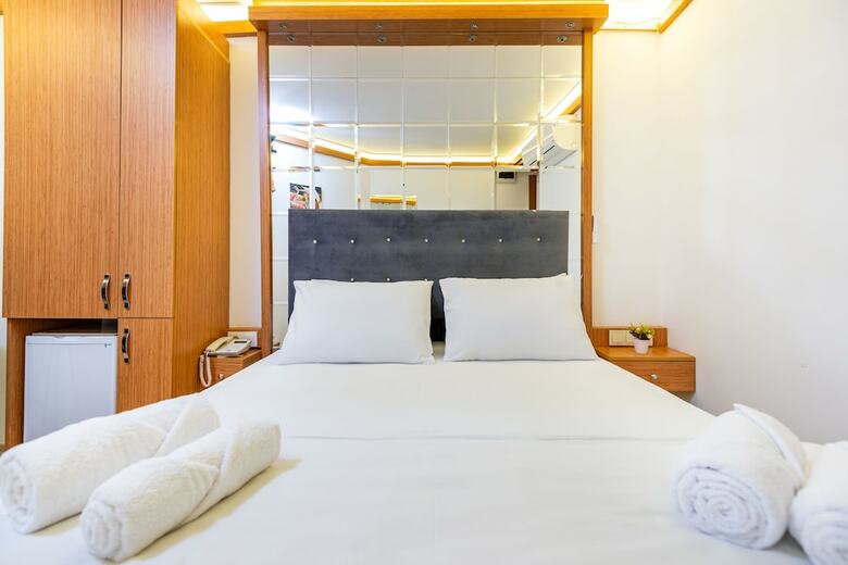Hotel Seven Rooms Oldcity