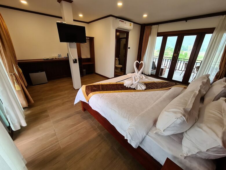 Lisha Grand Hotel