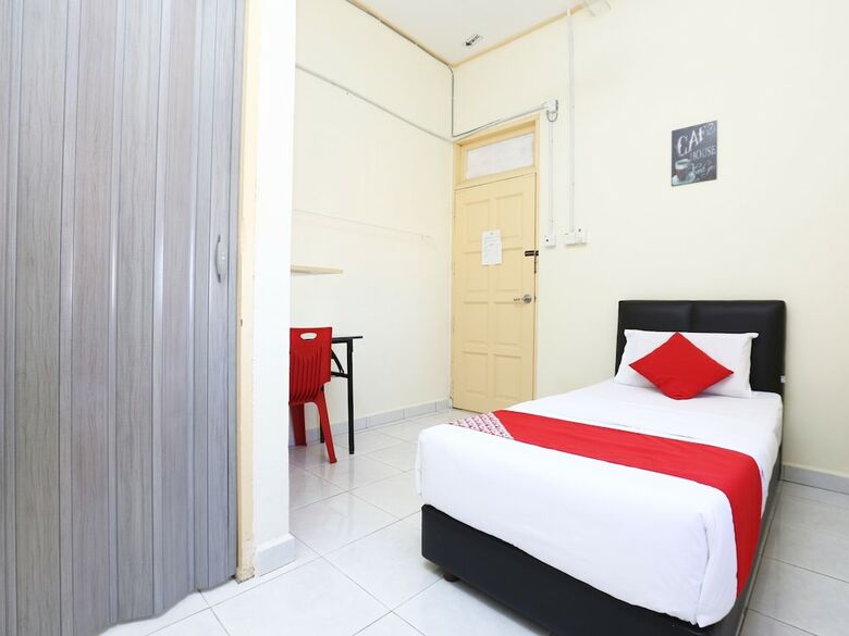 Oyo 89640 Hotel Pelangi Marang