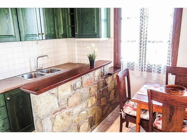 Apartamentos Traditional Charming Stone Chalet