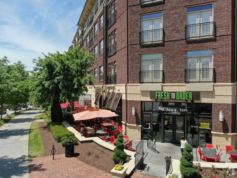 Livcor Emory Pointe
