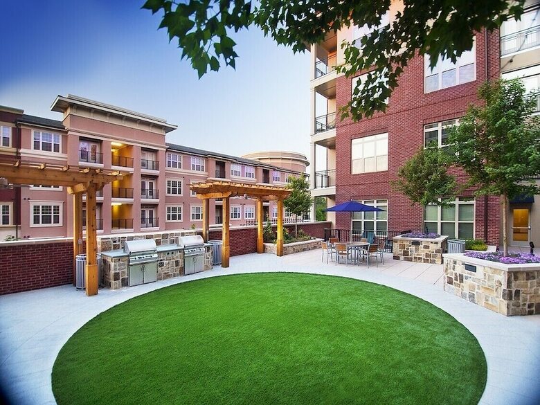 Livcor Emory Pointe