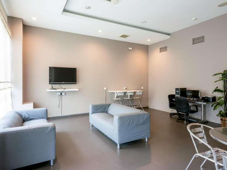 Raintree Hotel
