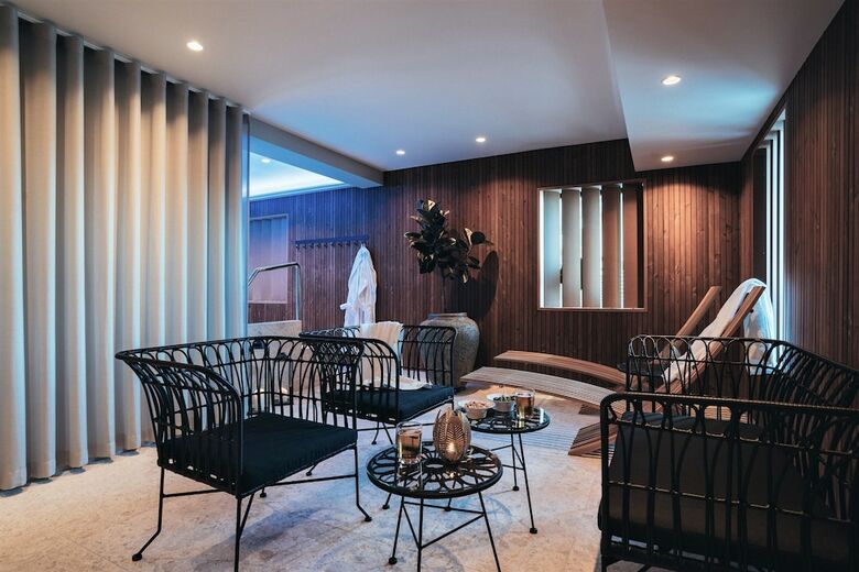 Stora Hotellet I Fj�llbacka