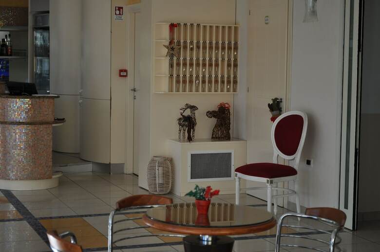 Hotel Adria Beach