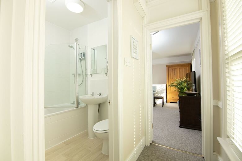 Salt Lane Apartments