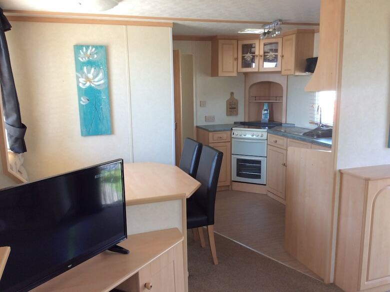 Cabana Tracis Caravan
