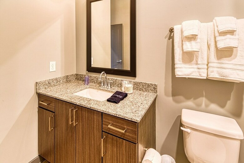 Kasa Columbia Apartments
