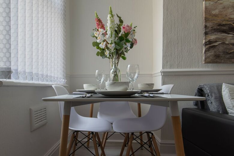 Lux Apartments 4 Bedroom House Sutcliffe