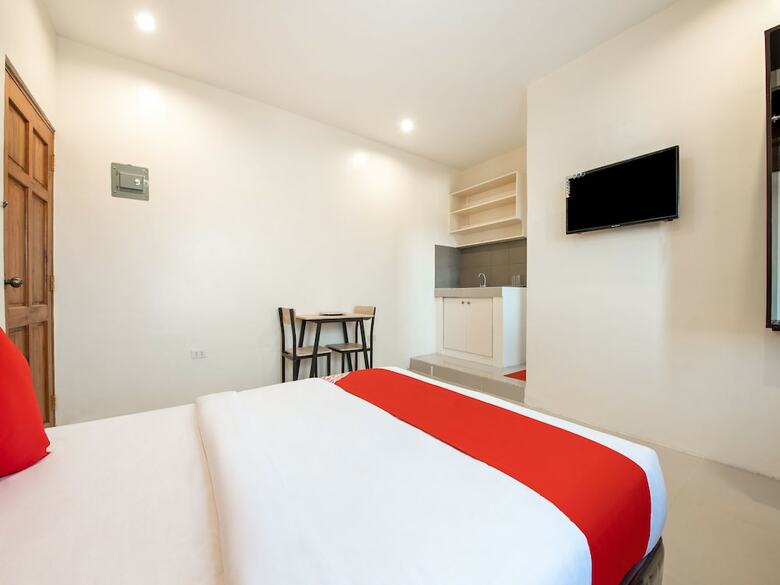 Hotel Oyo 490 V-cat Apartelle