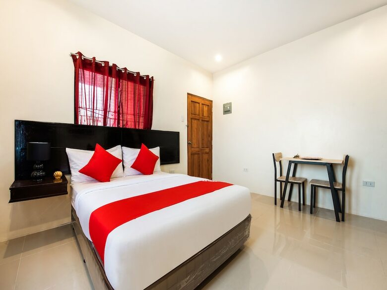 Hotel Oyo 490 V-cat Apartelle