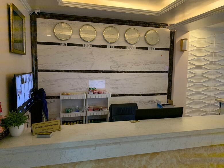 Oyo 620 New World Hotel