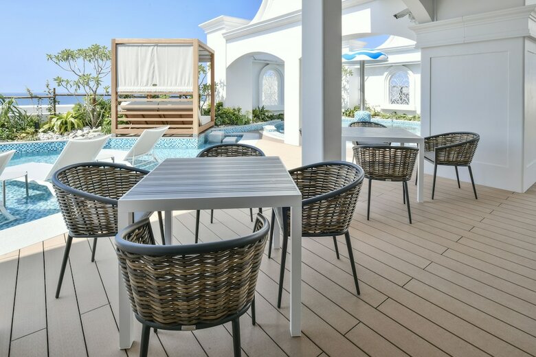 Hotel Lequ Okinawa Chatan Spa & Resort