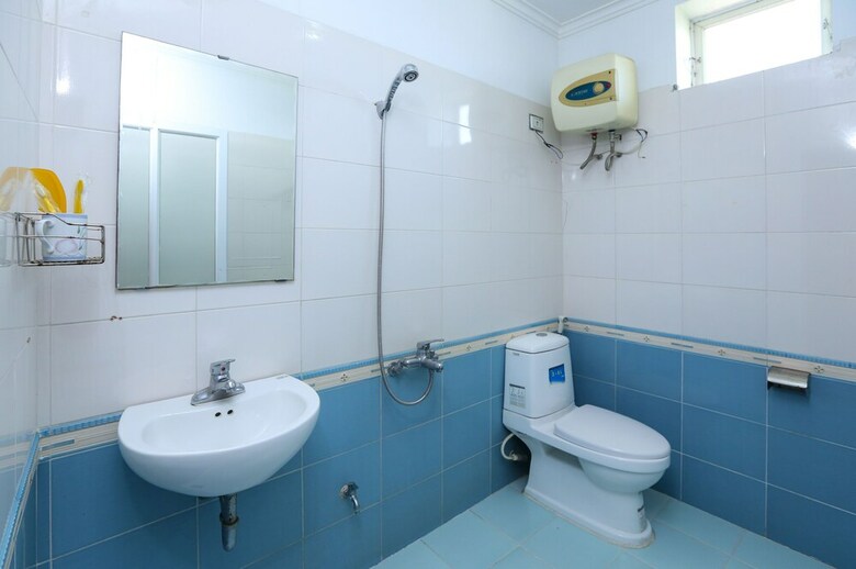 Oyo 593 Bach Duong Hotel