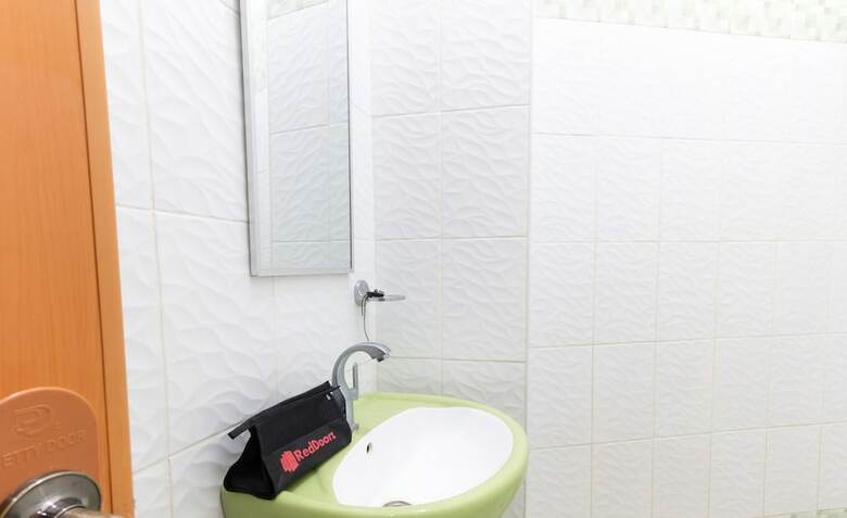 Hotel Reddoorz Near Robinsons North Tacloban