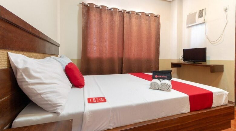 Hotel Reddoorz Near Manlurip Rotonda Tacloban