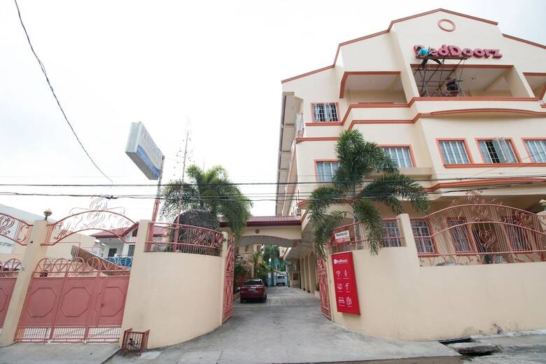 Hotel Reddoorz @ Solemar Pansol Calamba