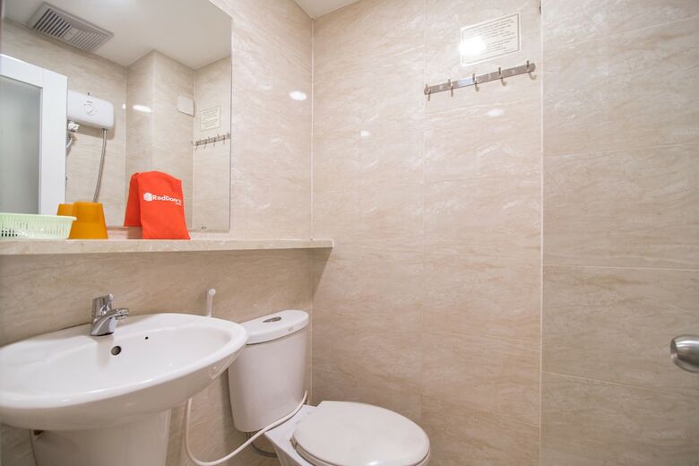 Hotel Reddoorz @ Duong Ba Trac Street