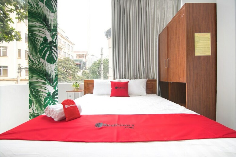 Hotel Reddoorz Near Truc Bach Lake
