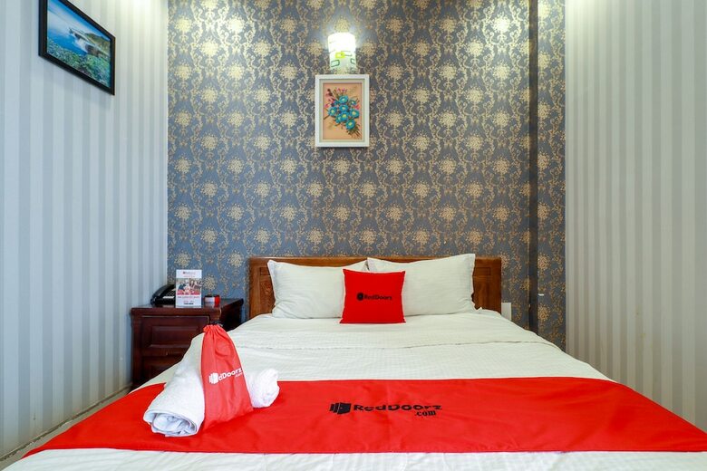 Hotel Reddoorz Near Vincom Go Vap 2