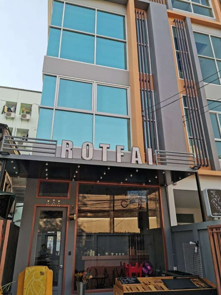 Hostal Rotfai Hostel