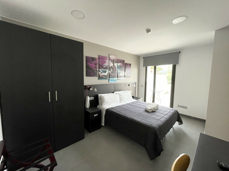 Hotel 6 Bis