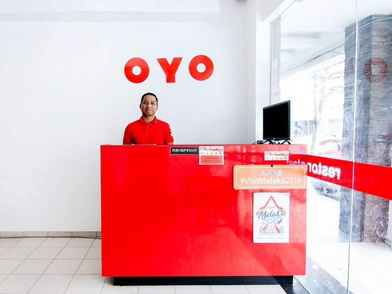 Oyo 89689 Zahrin Hotel