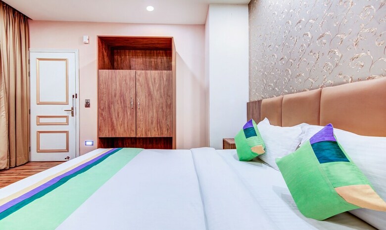 Hotel Treebo Trend All Heavens Gold