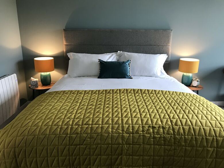Stones Bed & Breakfast