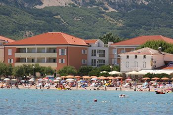 Aparthotel Villa Adria