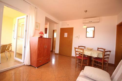 Apartamentos Villa Limun