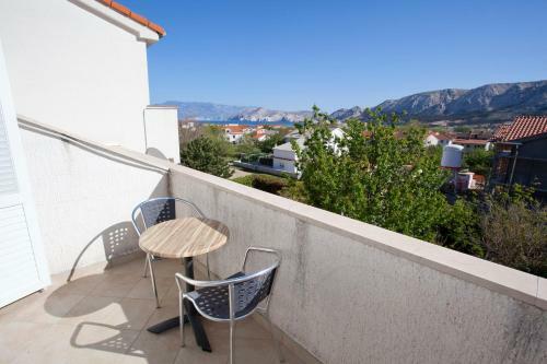 Hostal Pansion Burin