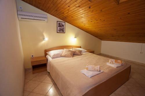 Hostal Pansion Burin