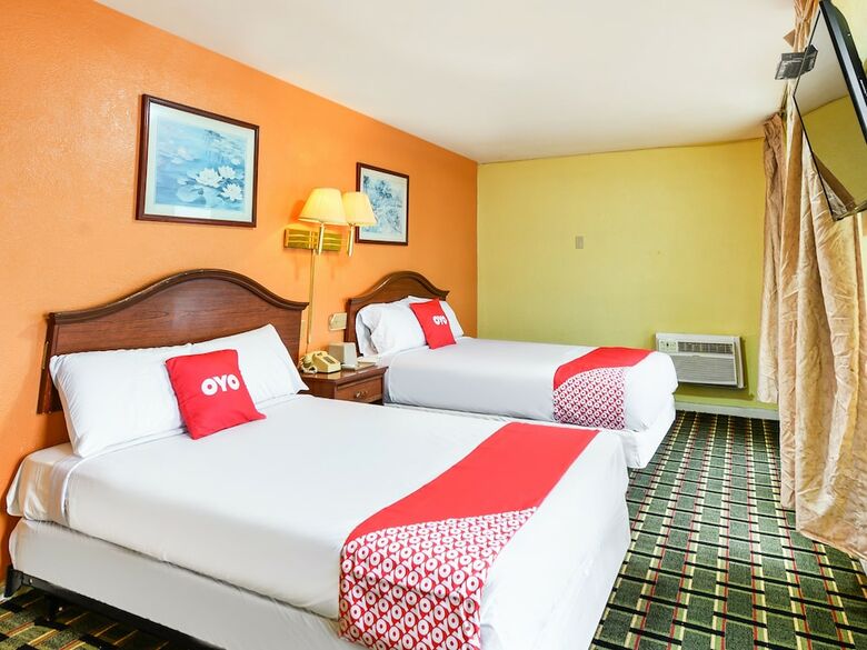Oyo Hotel Peoria Il I-74