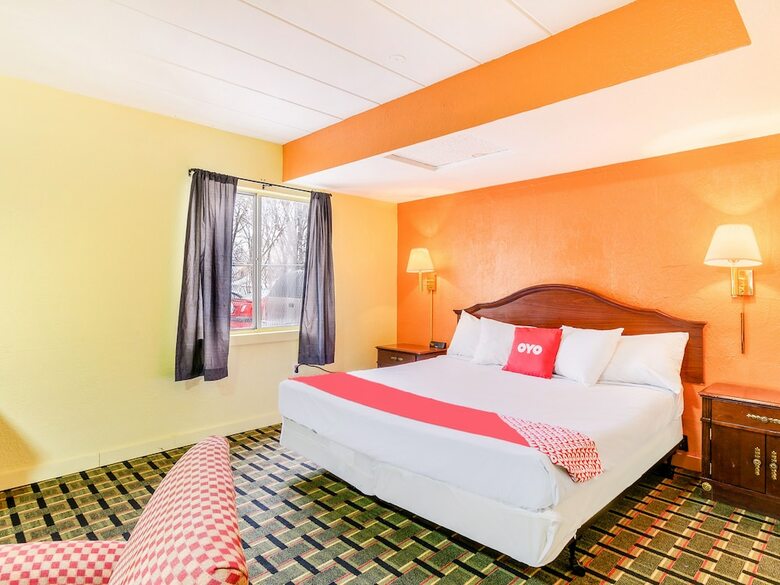 Oyo Hotel Peoria Il I-74