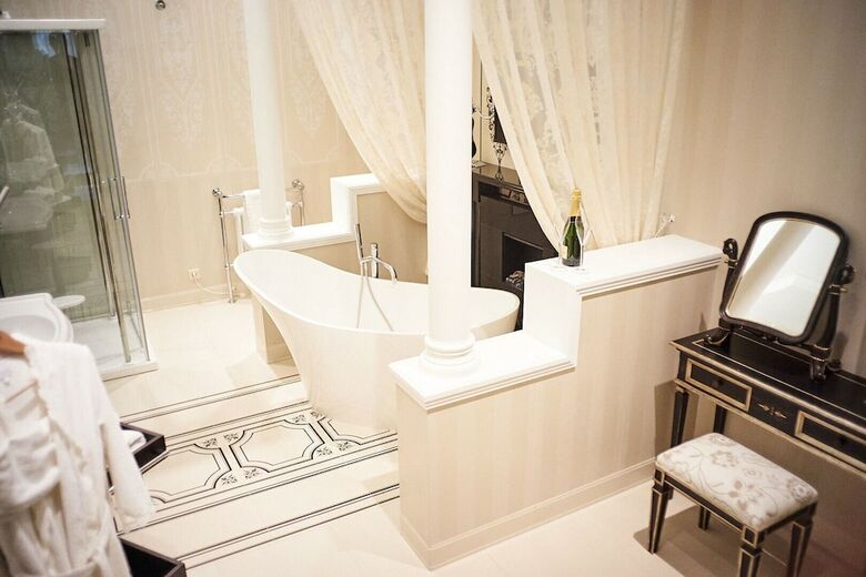 Hotel Grumant Resort And Spa