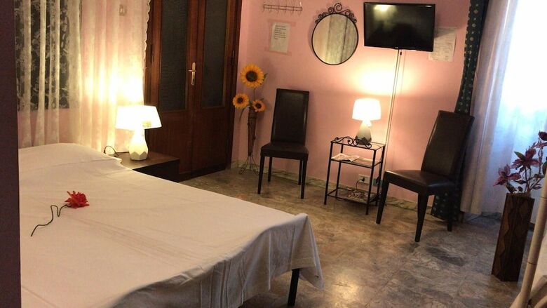 Hotel Ave Popolo