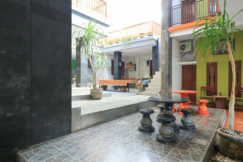 Hotel Deseruni Guest House