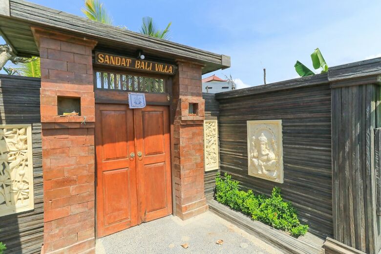 Hotel Sandat Bali Villa