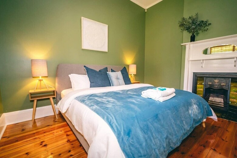 Treasure On Bagot-free Wifi/netflix-close To Cbd