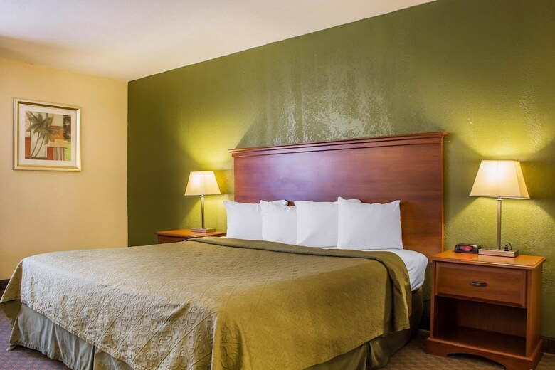 Hotel Quality Inn I-40 & I-17