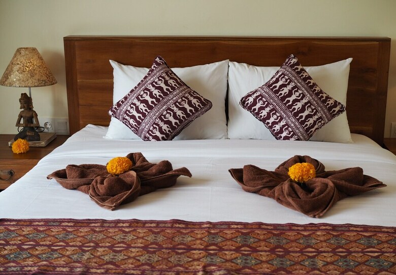 Hotel Kampung Sari Homestay