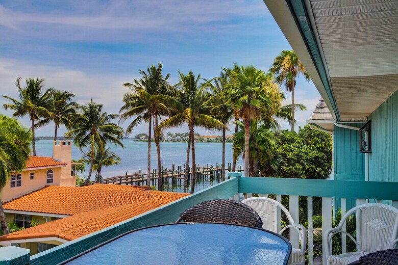 Bay Watch Bungalow